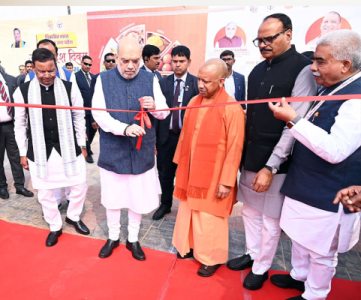 सरदार पटेल औद्योगिक क्षेत्र योजना का शुभारंभ करते गृह मंत्री