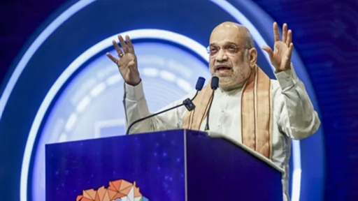 अमित शाह गांधीनगर में भारत का पहला CBDC आधारित PDS लॉन्च करते हुए और जनसभा को संबोधित करते हुए