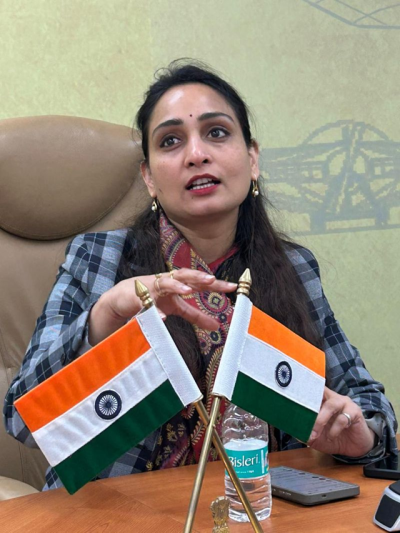 स्कूल शिक्षा सचिव सोनाली गिरी की फाइल फोटो