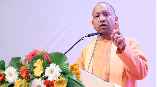 योगी-आदित्यनाथ-लोकभवन-कार्यक्रम-संबोधन