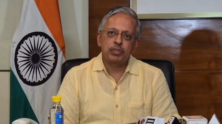 उत्तर प्रदेश मुख्य सचिव एसपी गोयल का निर्देश और मानव संपदा पोर्टल पर ऑनलाइन डीपीसी (DPC) प्रक्रिया का ग्राफिक विवरण।
