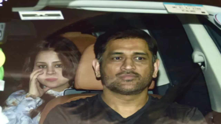 रांची में एमएस धोनी की लग्जरी कार का चालान कटना