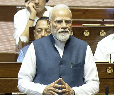 पीएम मोदी राज्यसभा में विदाई भाषण देते हुए