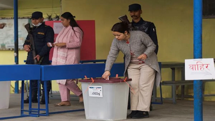 नेपाल चुनाव 2026 मतगणना केंद्र का दृश्य।