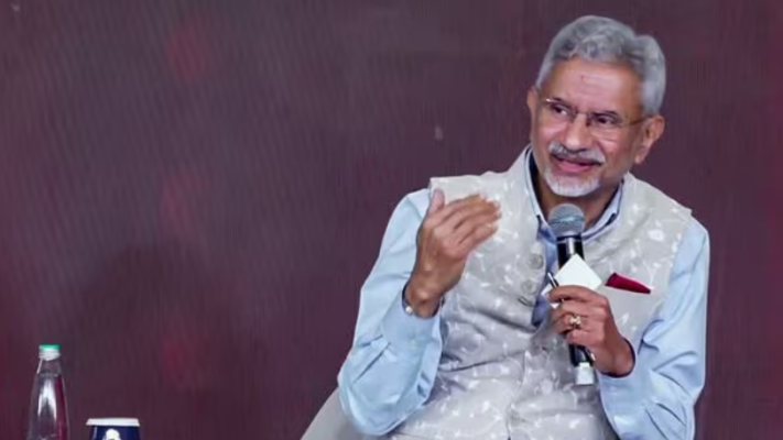रायसीना संवाद 2026 में भाषण देते विदेश मंत्री एस जयशंकर।