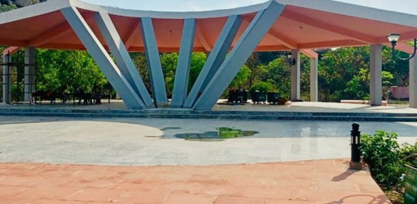 महोबा का नवनिर्मित गोरखगिरि पर्यटन केंद्र और गुरु गोरखनाथ की तपोस्थली की झलक।